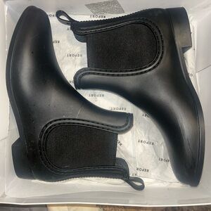 Report Footwear Black Matte Slicker Shoes
